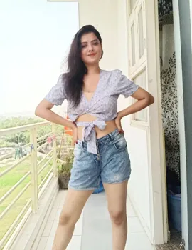 Professional Chennai call girl in luxury setting